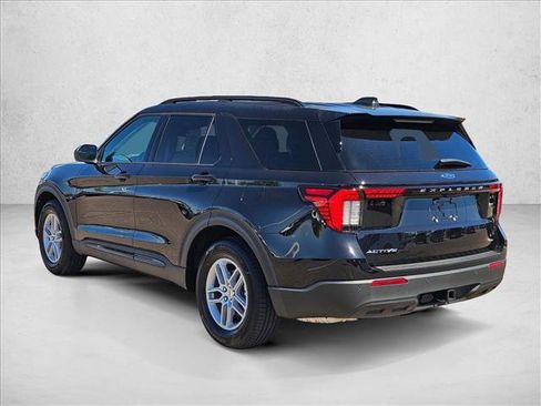 New 2026 Ford Explorer Active RWD image 9