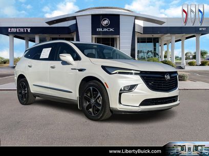 Used 2022 Buick Enclave Premium w/ LPO, Touring Package
