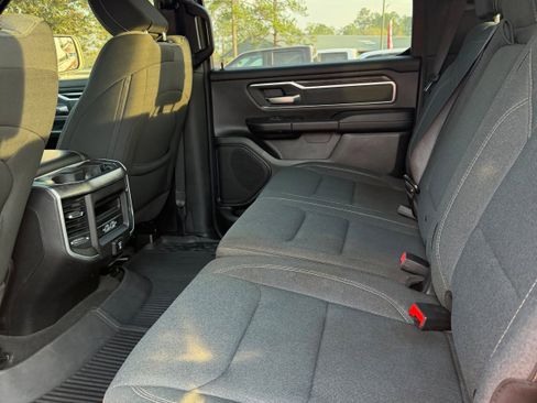 Used 2021 RAM 1500 Big Horn AWD/4WD image 11