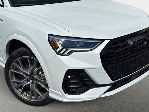 Certified 2025 Audi Q3 2.0T Premium Plus w/ Premium Plus Package AWD/4WD image 6