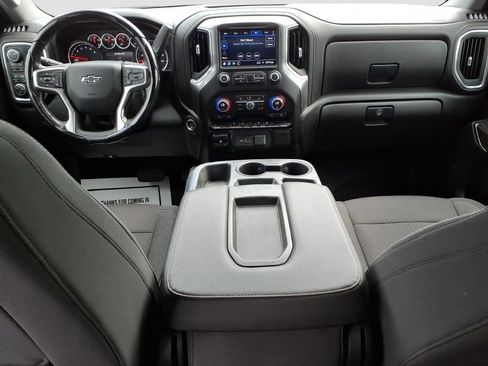 Used 2021 Chevrolet Silverado 1500 RST AWD/4WD image 16