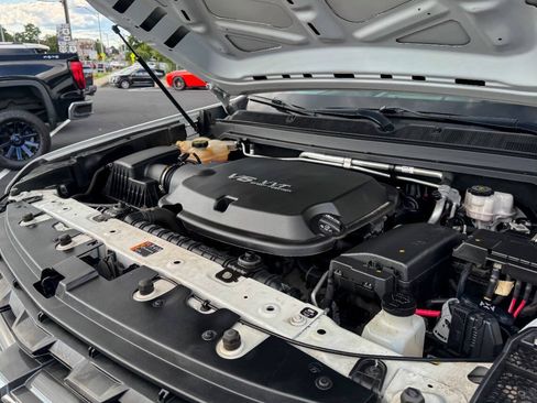 Used 2022 Chevrolet Colorado Z71 AWD/4WD image 36