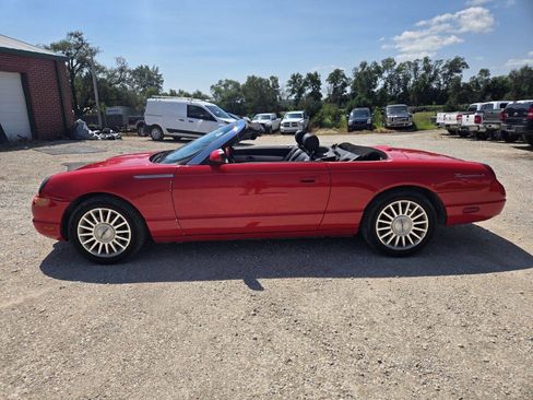 Used 2005 Ford Thunderbird RWD image 2