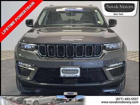 Used 2023 Jeep Grand Cherokee Limited image 2