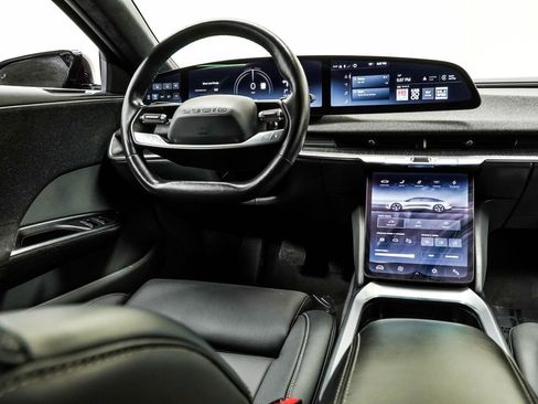 Used 2025 Lucid Air Touring AWD/4WD image 24
