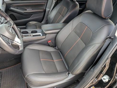 Used 2019 Nissan Altima 2.5 SR FWD image 14