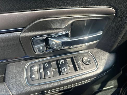 Used 2018 RAM 3500 Laramie w/ Sport Appearance Group AWD/4WD image 19