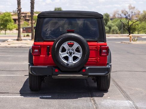 Used 2022 Jeep Wrangler Unlimited Sport AWD/4WD image 5