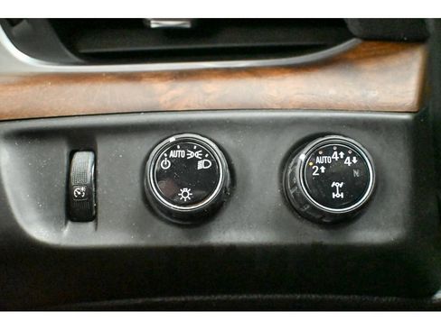 Used 2020 Cadillac Escalade Luxury image 45