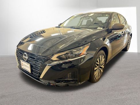 Certified 2024 Nissan Altima 2.5 SV image 25