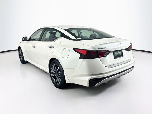 Used 2023 Nissan Altima 2.5 SV FWD image 5