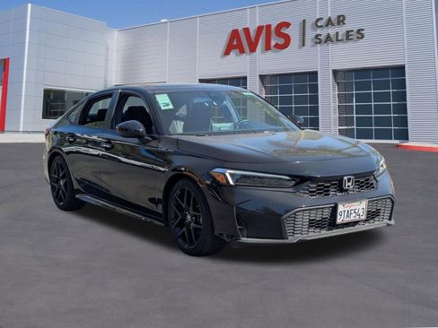 Used 2025 Honda Civic Sport image 3