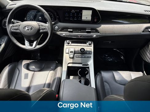 Used 2022 Hyundai Palisade Limited w/ Winter Package FWD image 16