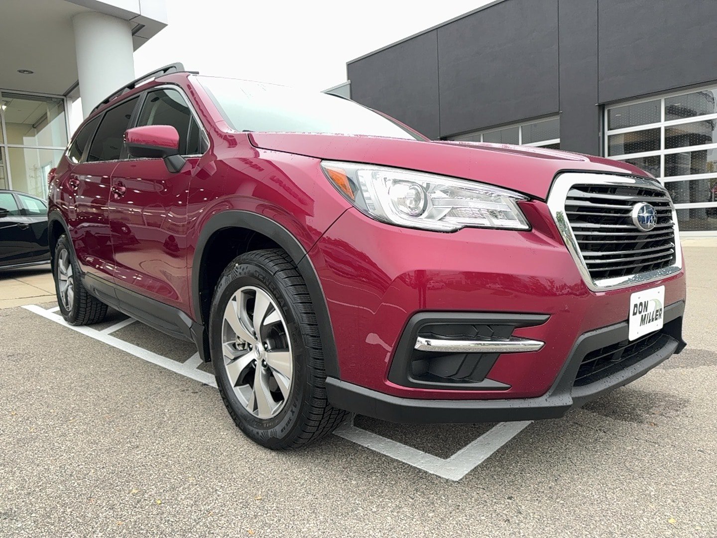Used 2021 Subaru Ascent Premium w/ Convenience Package AWD/4WD image 1