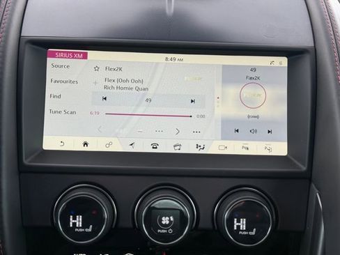 Used 2019 Jaguar F-TYPE R AWD/4WD image 28