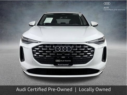 Used 2025 Audi Q5 Premium Plus w/ Premium Plus AWD/4WD image 3