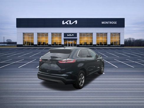 Used 2023 Ford Edge SEL w/ Convenience Package AWD/4WD image 6