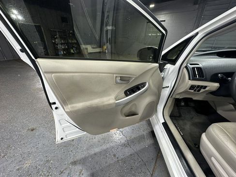 Used 2013 Toyota Prius Two FWD image 13