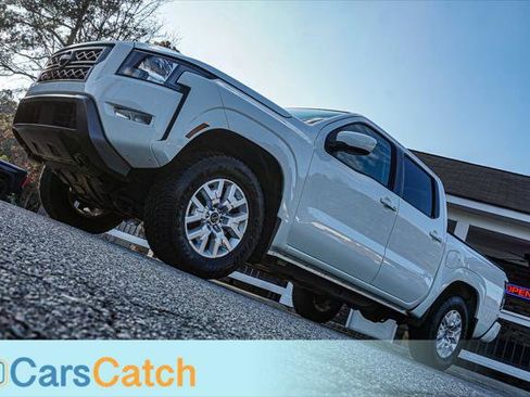 Used 2022 Nissan Frontier SV image 4