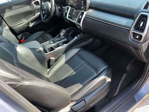 Used 2021 Kia Sorento S FWD image 11