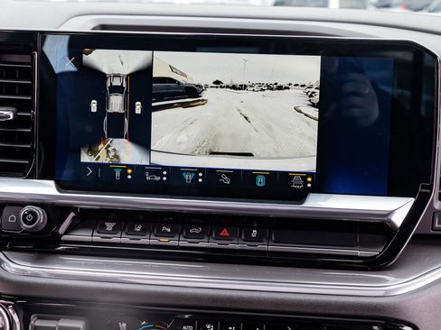 Used 2024 Chevrolet Silverado 3500 High Country w/ High Country Premium Package image 26