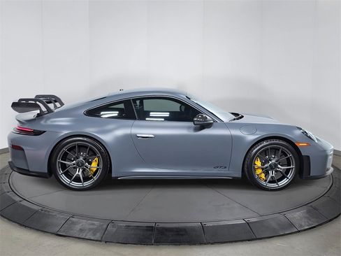Used 2025 Porsche 911 GT3 image 8