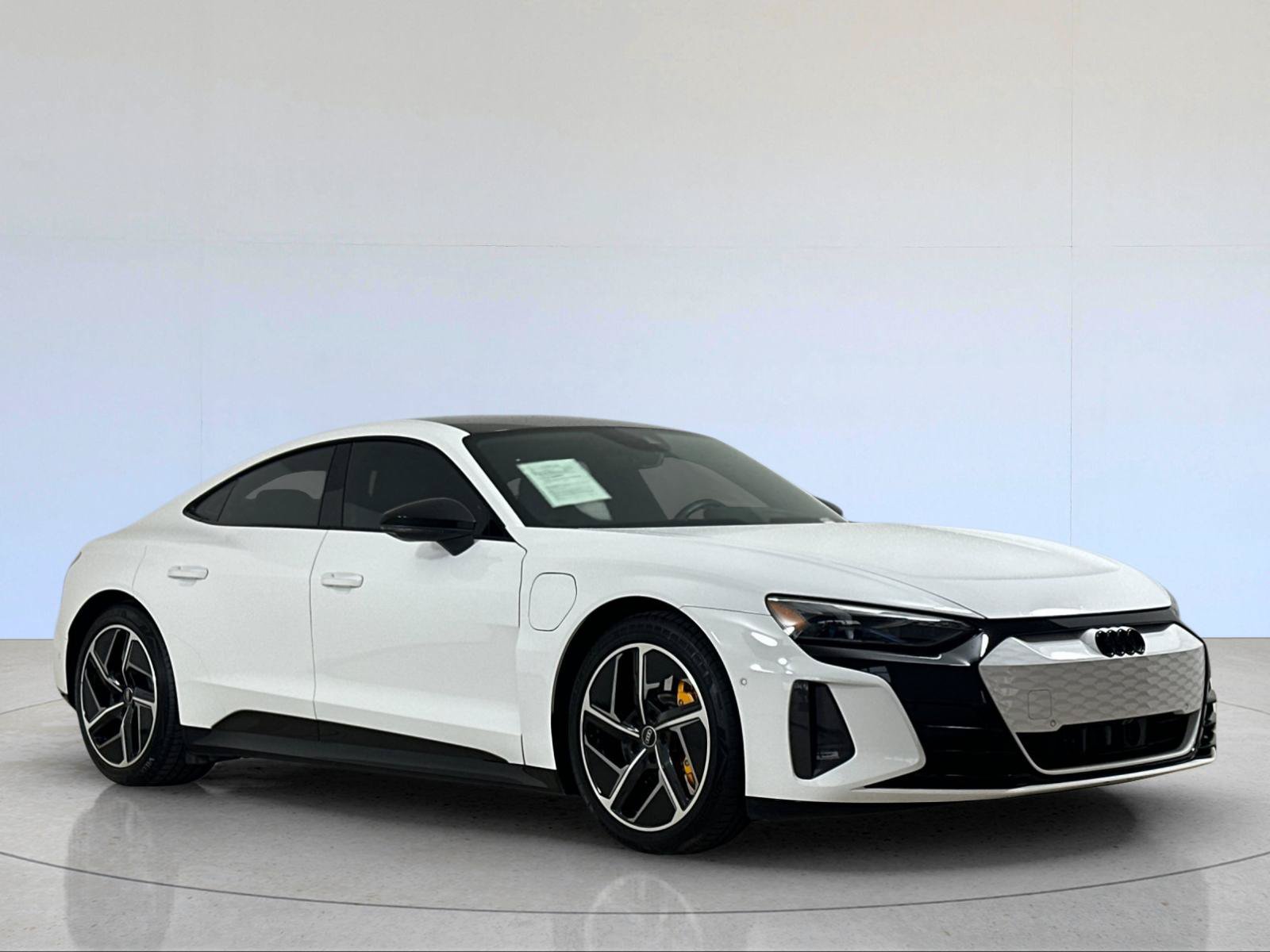 Used 2023 Audi RS e-tron GT w/ Carbon Performance Package AWD/4WD image 8