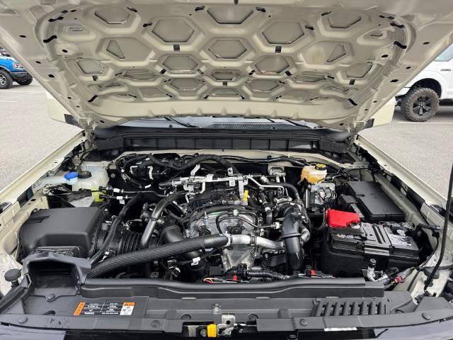 Certified 2025 Ford Bronco Outer Banks w/ Sasquatch Package AWD/4WD image 19