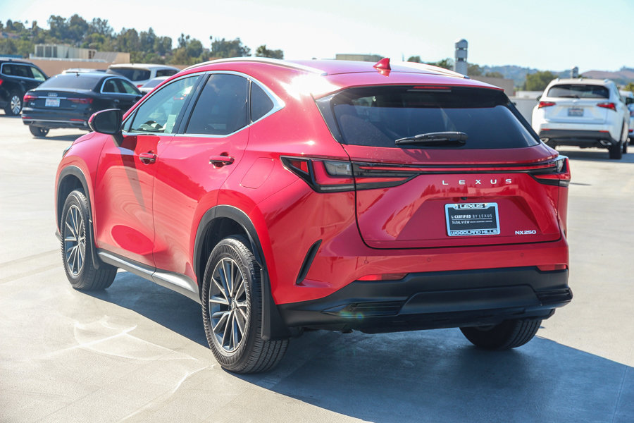 Certified 2025 Lexus NX 250 FWD w/ Accessory Package (2T) image 7