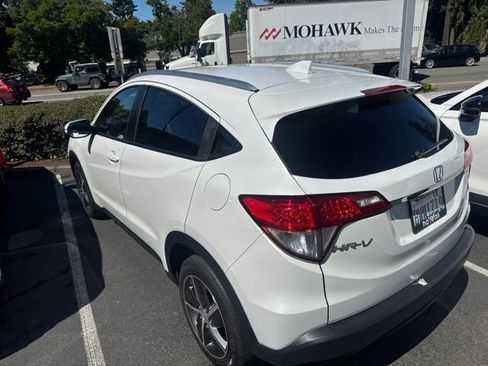 Used 2021 Honda HR-V EX image 4