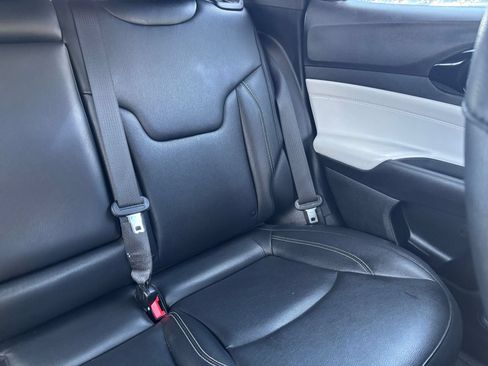Used 2025 Jeep Compass Limited AWD/4WD image 38
