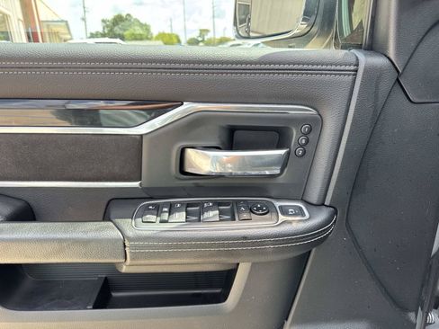 Used 2020 RAM 2500 Laramie AWD/4WD image 19