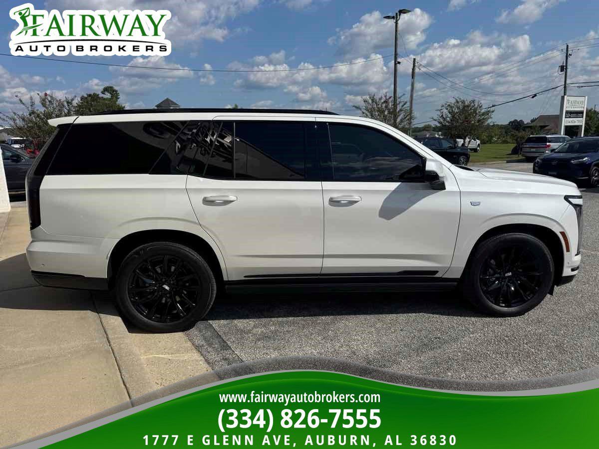 Used 2025 Cadillac Escalade Sport w/ Touring Package AWD/4WD image 5