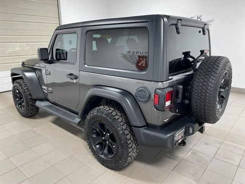 Used 2019 Jeep Wrangler Sport AWD/4WD image 4
