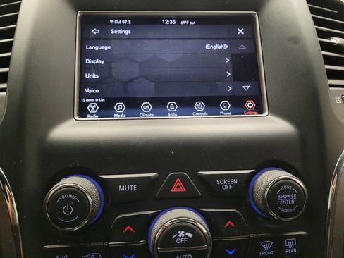 Used 2018 Jeep Grand Cherokee Limited AWD/4WD image 25