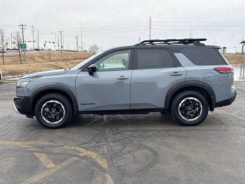 Used 2024 Nissan Pathfinder Rock Creek image 8