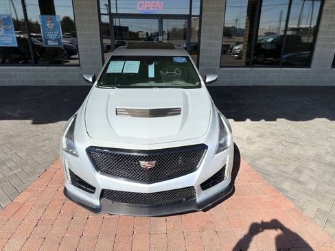 Used 2016 Cadillac CTS V w/ Luxury Package RWD image 32