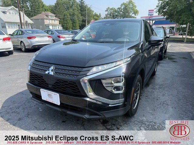 Used 2025 Mitsubishi Eclipse Cross ES AWD/4WD image 3