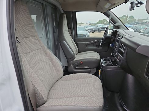 New 2025 Chevrolet Express 3500 w/ Power Convenience Package image 22