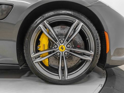 Certified 2019 Ferrari GTC4Lusso image 33