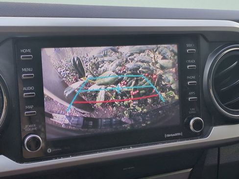 Certified 2020 Toyota Tacoma SR5 image 19