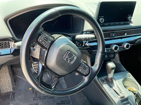 Used 2023 Honda Civic Sport image 11