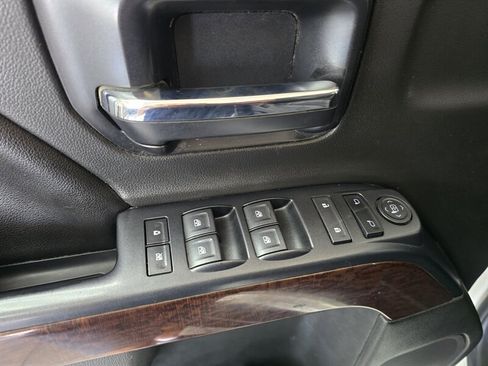 Used 2014 GMC Sierra 1500 SLE w/ SLE Value Package AWD/4WD image 17