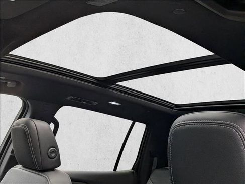 New 2026 Chevrolet Traverse LT w/ Sun and Wheel Package image 14