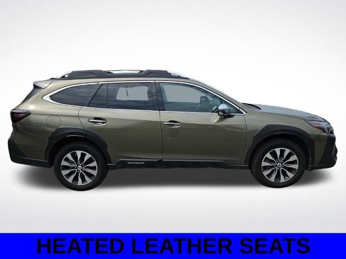 Certified 2025 Subaru Outback Touring XT AWD/4WD image 3