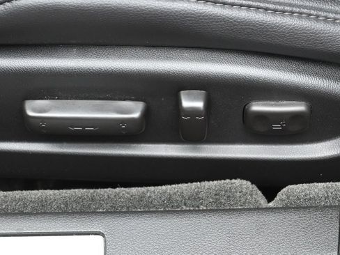 Used 2019 Acura TLX FWD image 10