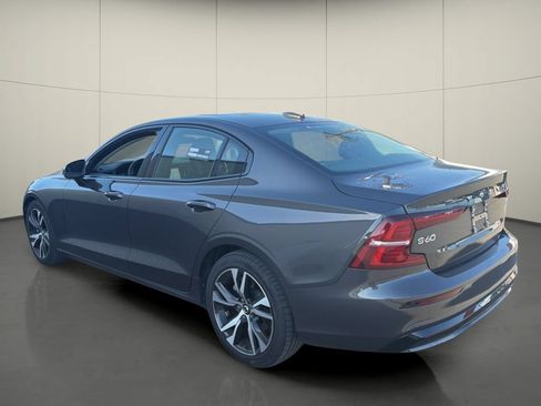 Used 2024 Volvo S60 B5 Core FWD image 5