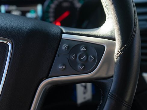 Used 2020 GMC Yukon SLE w/ SLE Value Package image 21