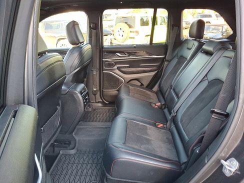 Certified 2022 Jeep Grand Cherokee Trailhawk w/ ADV Protech Group II image 10