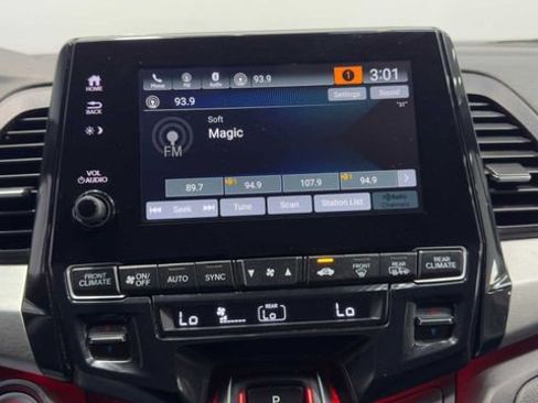 Used 2023 Honda Odyssey Sport image 31